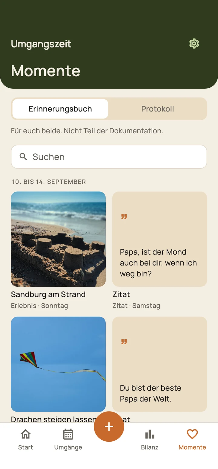 Erinnerungsbuch mit Fotos und Zitaten, gruppiert nach Umgang.